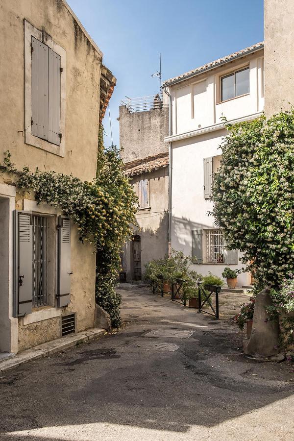Arles Maison Petite Roquette Et Garage Екстериор снимка